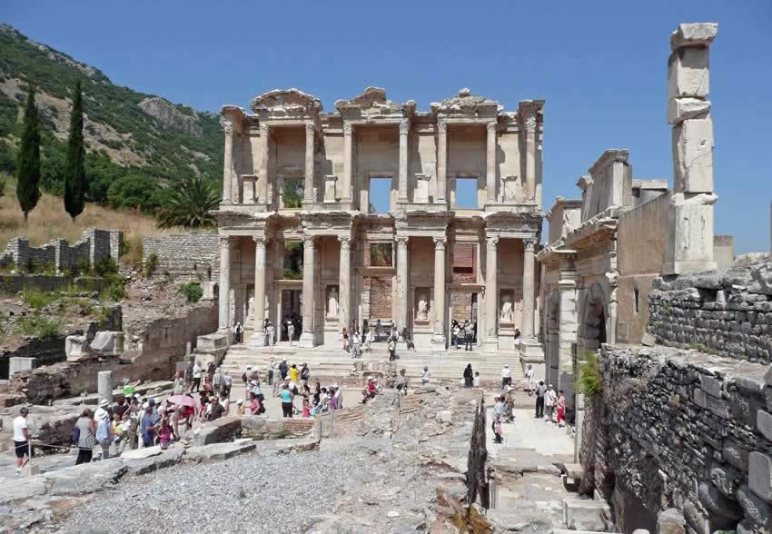 Ephesus, the archaeological jewel of Asia Minor
